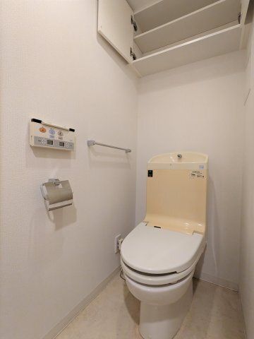 トイレ　暖房便座　温水洗浄便座