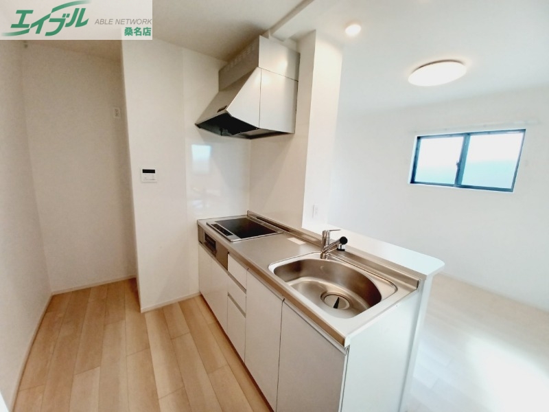 キッチン　同タイプの部屋写真です。