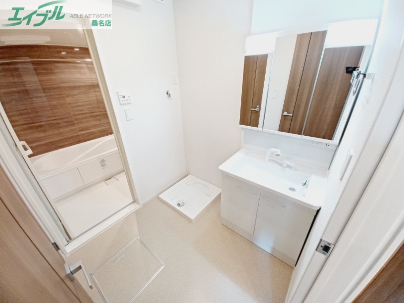 洗面設備　同タイプの部屋写真です。