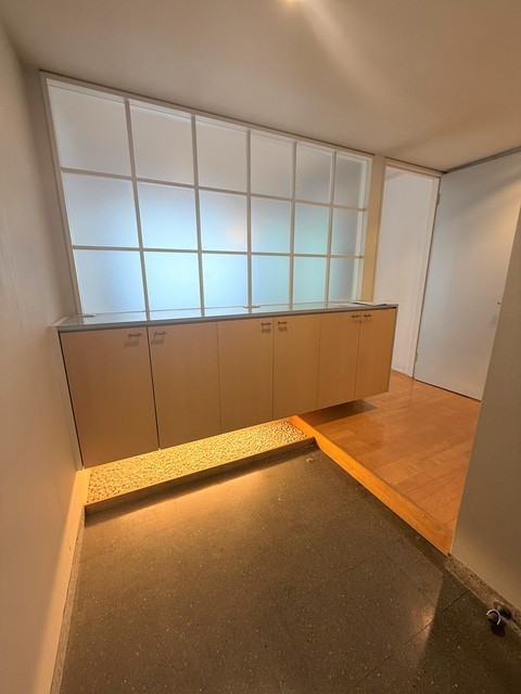 玄関　靴箱あり