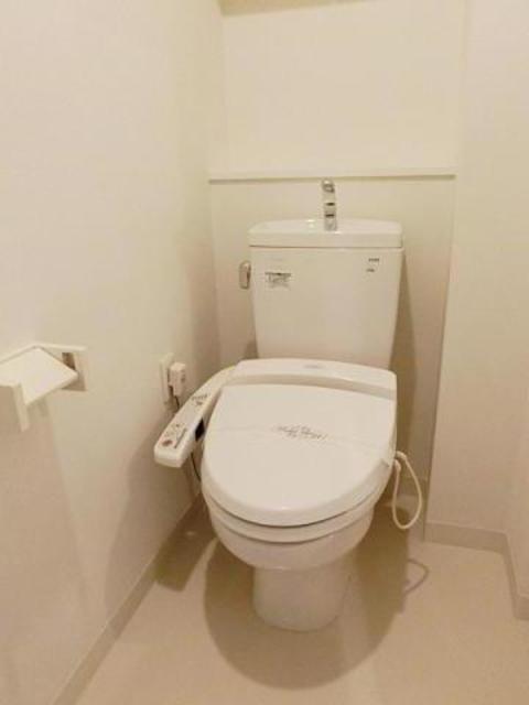 トイレ　同仕様参考写真