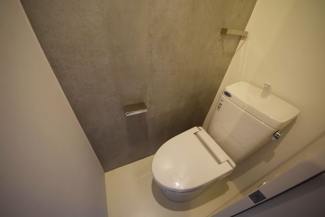 トイレ　温水便座付き