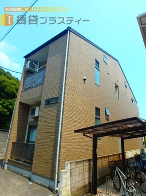 建物外観　閑静な住宅に隠れが屋的な。。