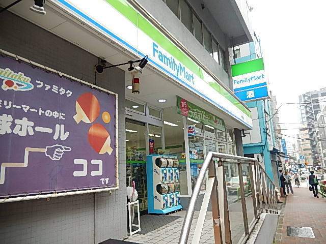 コンビニ　ファミリーマート（コンビニ）まで434m