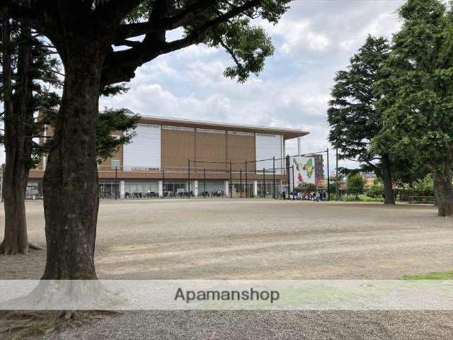 公園　スポーツ広場（公園）まで706m