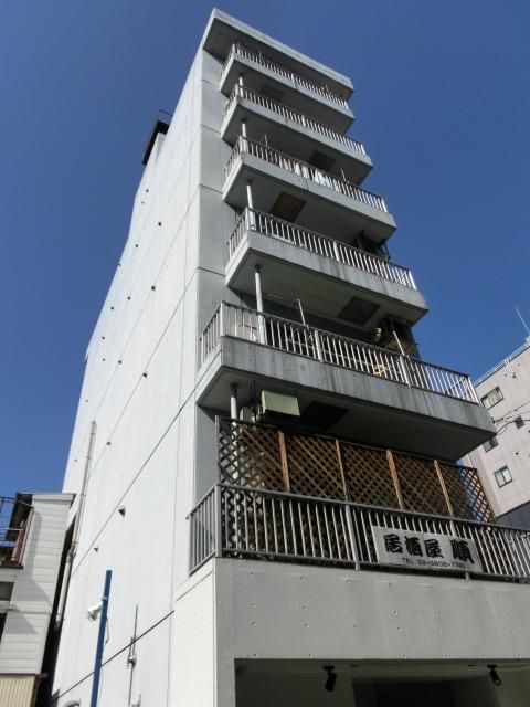 建物外観　頑丈な鉄筋コンクリート造