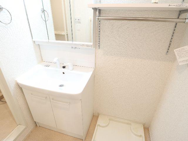 洗面設備　忙しい朝には欠かせない洗面所です
