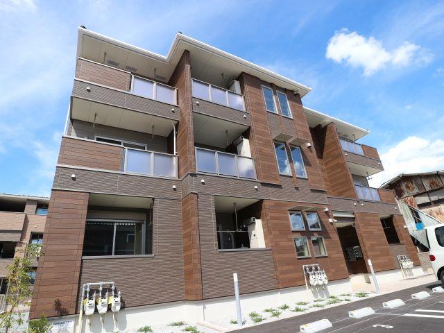 建物外観　☆彡オシャレな外観にもうっとりしちゃう♪オートロック♪完備