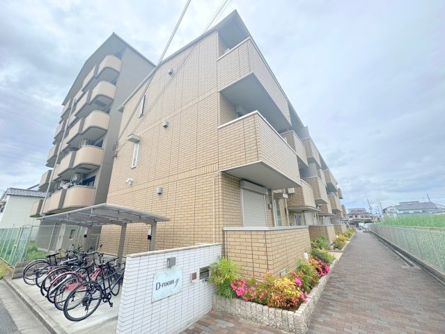 建物外観　綺麗な外観の素敵なお部屋があなたを待っています。