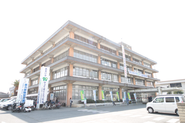 役所　大和高田市役所（役所）まで569m
