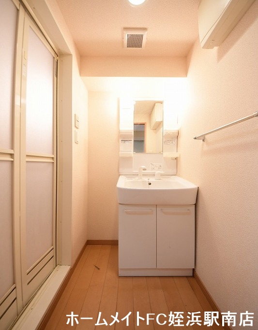 洗面設備　★洗面脱衣所もしっかりあります★参考写真