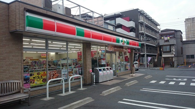 コンビニ　サンクス 川崎浜町二丁目店（コンビニ）まで373m