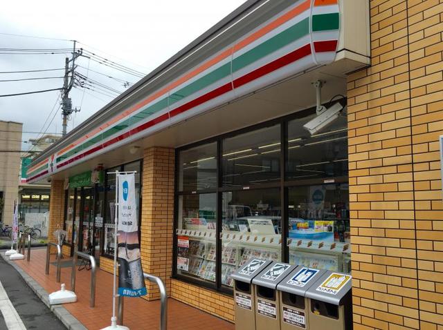 コンビニ　セブンイレブン足立扇3丁目店（コンビニ）まで1004m