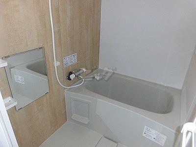 バス・シャワールーム　大容量のウォークインクローゼットで、荷物の多い方でも安心！