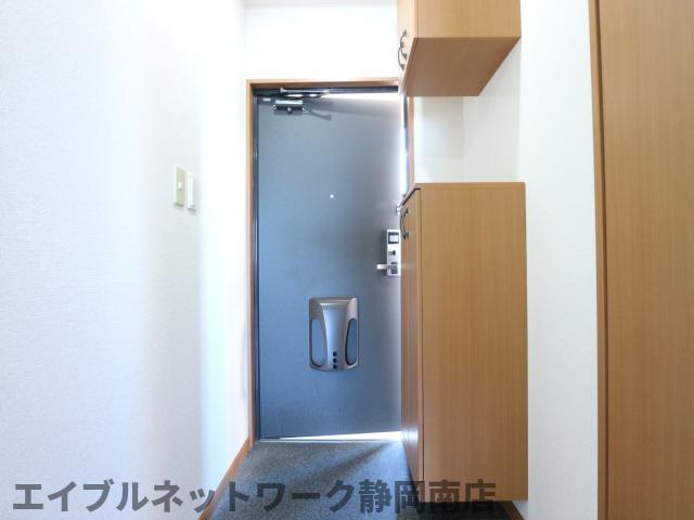 玄関　ゆったりとした玄関です