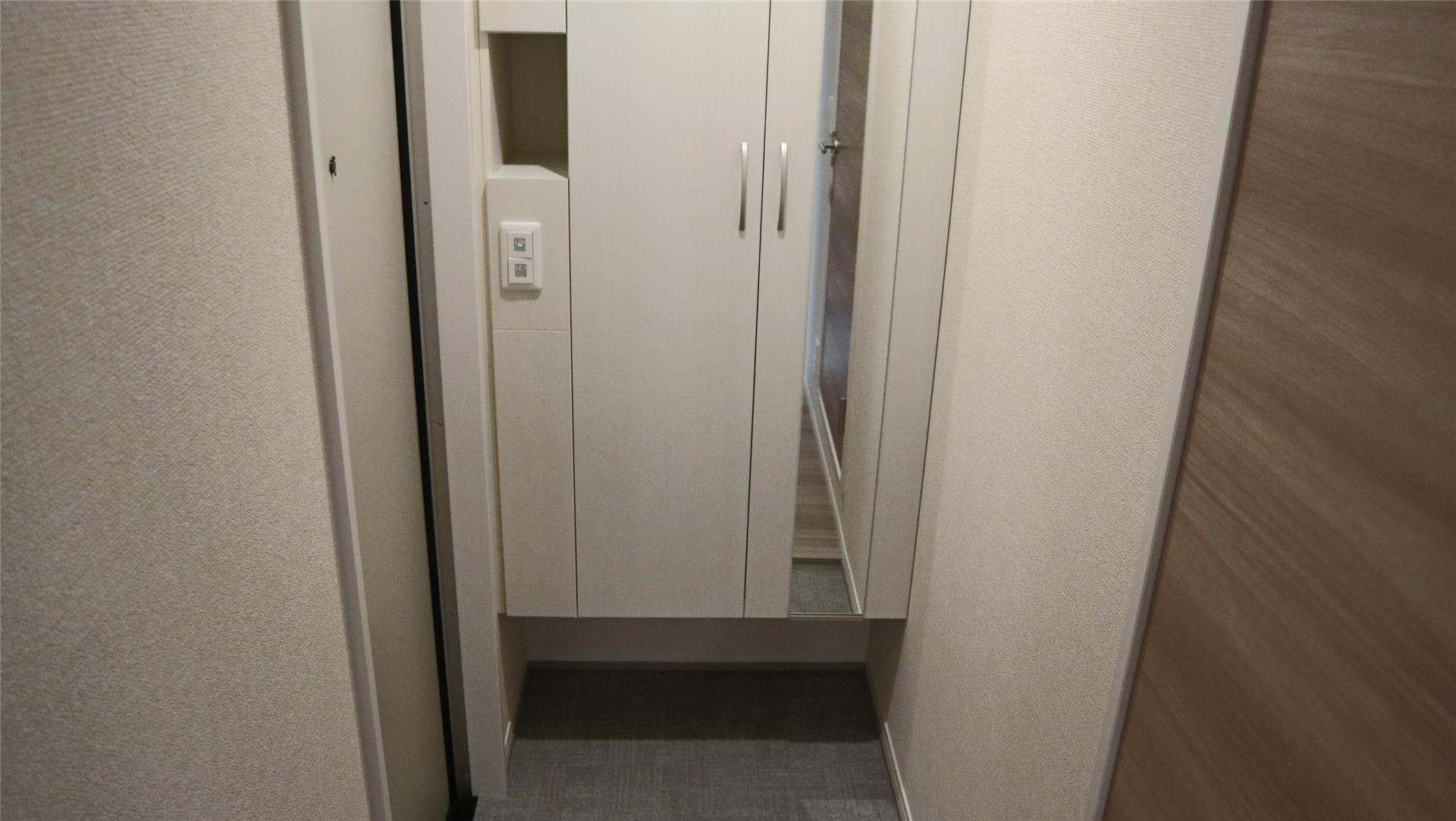 玄関　玄関ホール