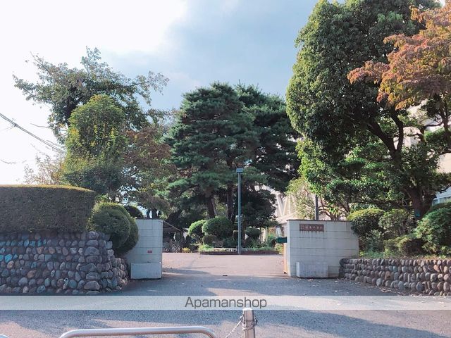 中学校　昭島市立拝島中学校（中学校）まで493m