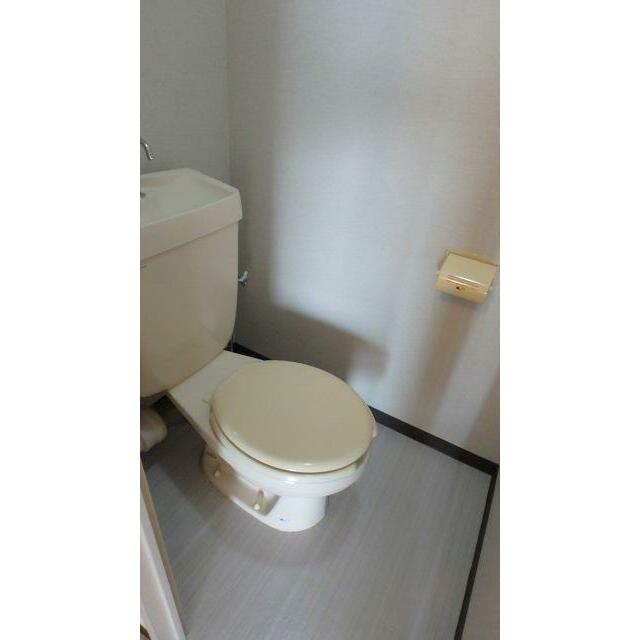 トイレ　別号室参考写真