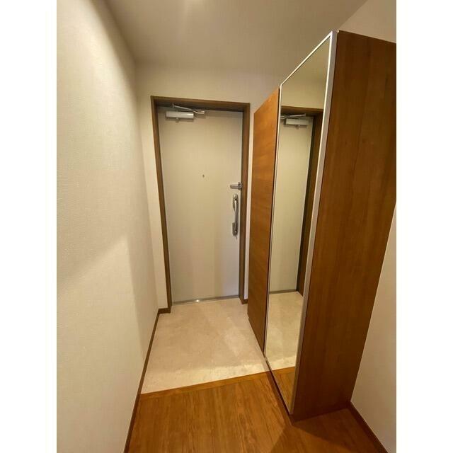 玄関　他の号室の同タイプの参考写真です