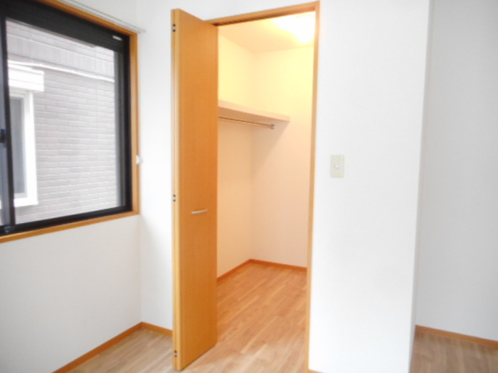 収納　参考写真（同物件別部屋）