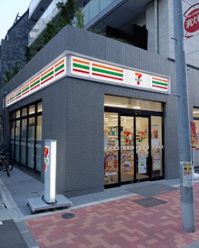 コンビニ　セブンイレブン台東2丁目東店（コンビニ）まで133m