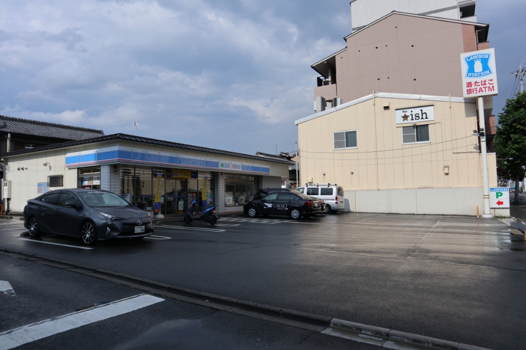 コンビニ　ローソン 四条西小路店（コンビニ）まで166m