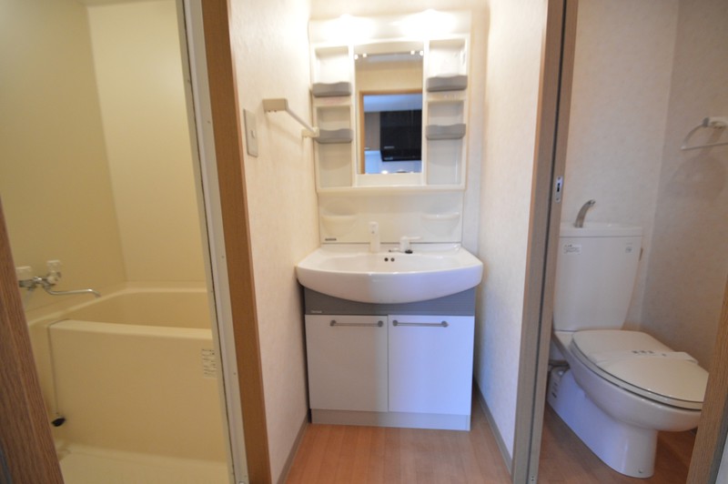 洗面設備　同室参考写真