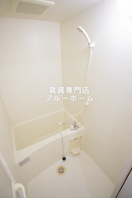 バス・シャワールーム　浴室！