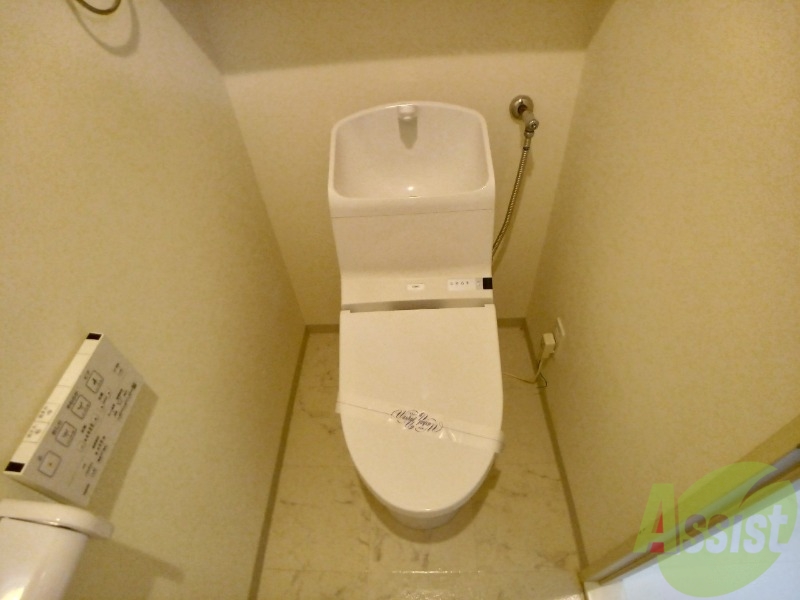 トイレ　シャワートイレになっているので快適です！