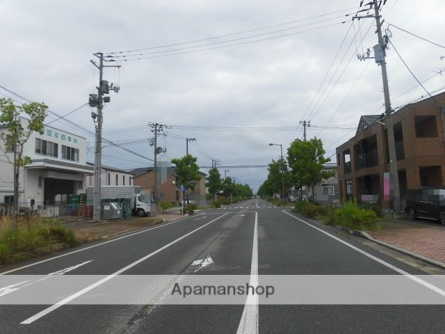 その他　前面道路（その他）まで0m