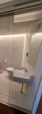 洗面設備　※別部屋の参考写真です。