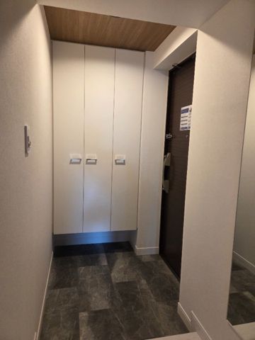 レジディアタワー上池袋の玄関写真