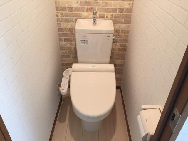 トイレ　清潔感のあるトイレです