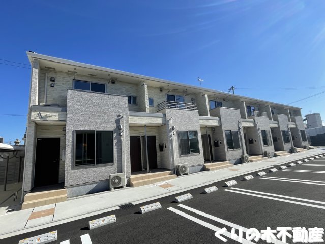 建物外観　落ち着いた雰囲気の外観です