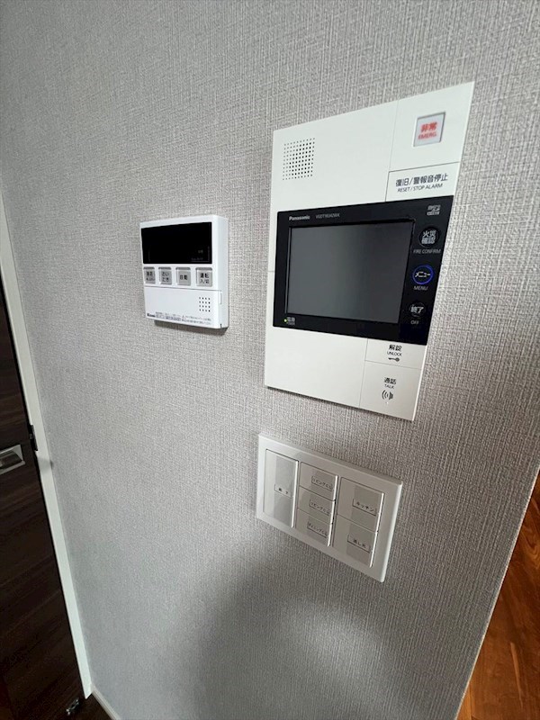 その他設備　給湯リモコン＆モニターホン