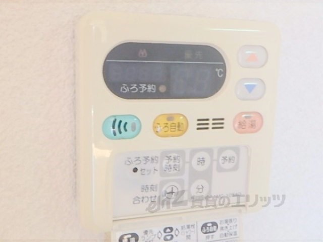 その他設備　給湯器リモコン