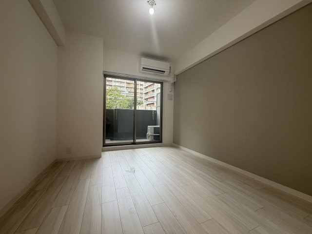 その他部屋・スペース　落ち着いて過ごせるお部屋なので、寝室にいかがでしょうか