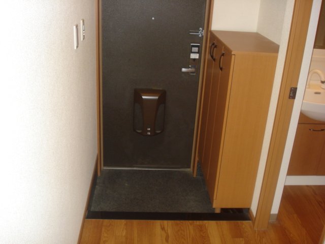 玄関　玄関（イメージ）