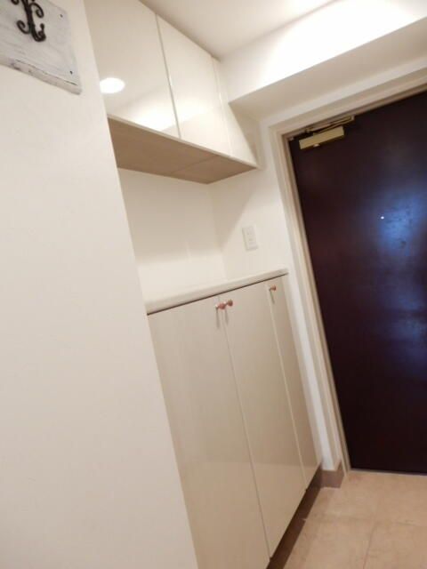 玄関　シンプルで使いやすい玄関です