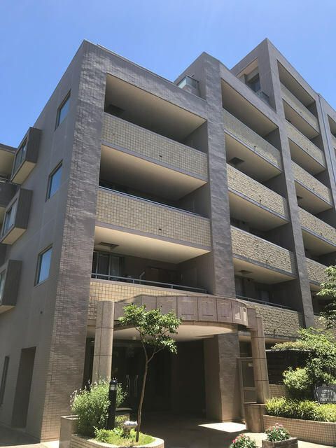 建物外観　外観は落ち着いています