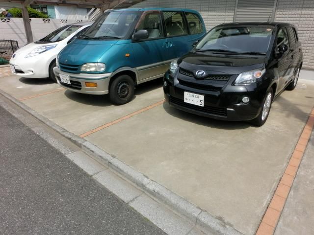 駐車場　駐車場