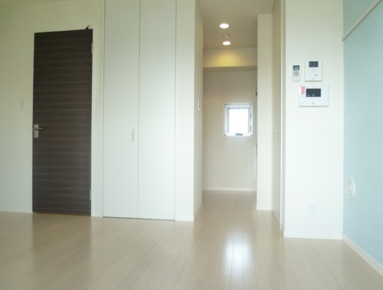居室・リビング　別部屋の画像を使用しております。