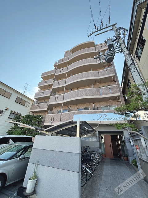建物外観　鉄筋コンクリート造・ガッチリとした建物です♪