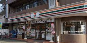 コンビニ　セブンイレブン 練馬北町8丁目店（コンビニ）まで132m