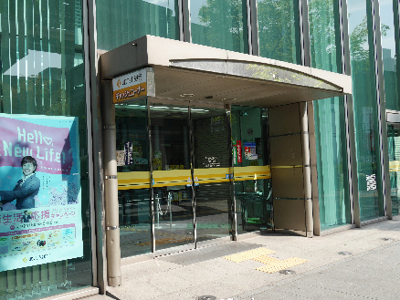 銀行　【北九州銀行　本店】（銀行）まで636m
