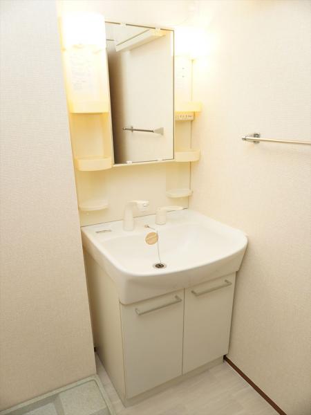洗面設備　洗面所