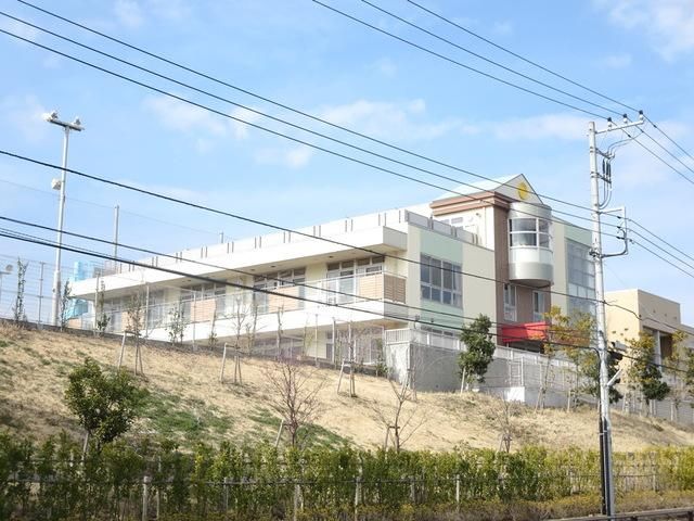 小学校　川崎市立はるひ野小学校（小学校）まで358m