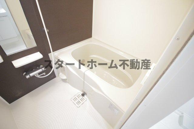 バス・シャワールーム　お風呂で日々の疲れを落としましょう