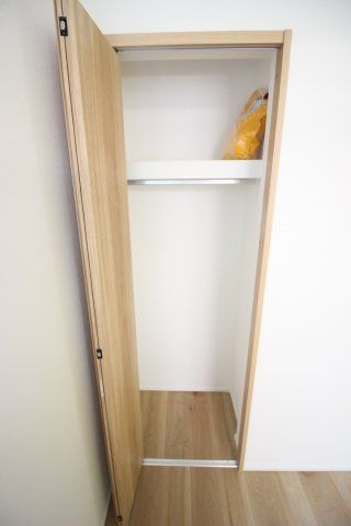 収納　（別タイプ参考写真）アトレ東池袋　豊島区東池袋2