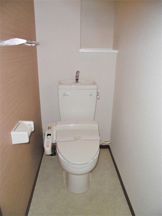 トイレ　清潔感のあるトイレです